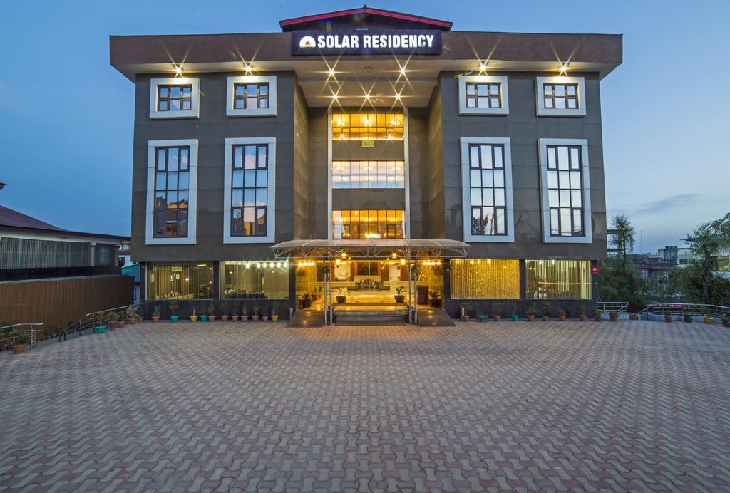 Palette - Solar Residency Hotel Srīnagar Buitenkant foto