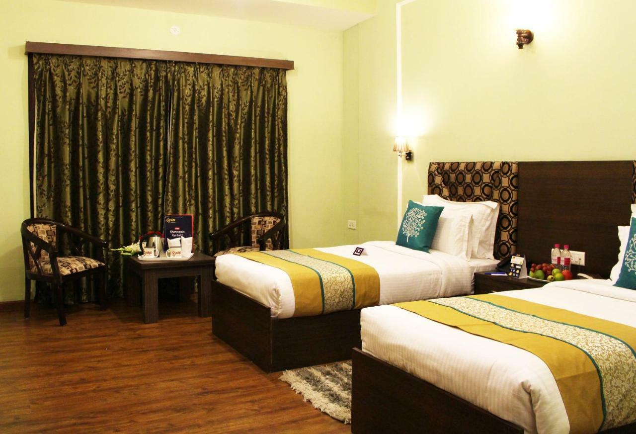 Palette - Solar Residency Hotel Srīnagar Buitenkant foto